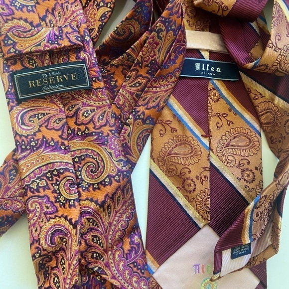 Set of 2 men's ties: Jos a Banks Reserve and Altea Milano both 100% silk - Picture 2 of 9